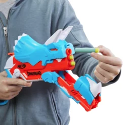 Hasbro Nerf DinoSquad - Tricera-Blast -Outlet INTEX Store 227629 5010993805082 nerf tricerablast 05