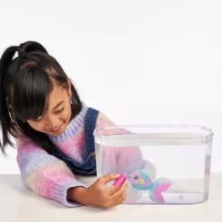 Little Live Pets - Lil´ Dippers - Interaktiver Fisch Serie 4 - Pearletta -Outlet INTEX Store 247470 630996264072 moose toys fisch pearletta 05